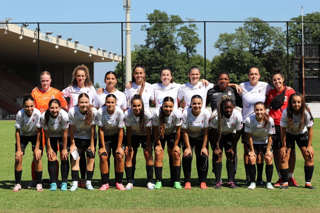 Groepsfoto van Rwdm Girls D2 ploeg